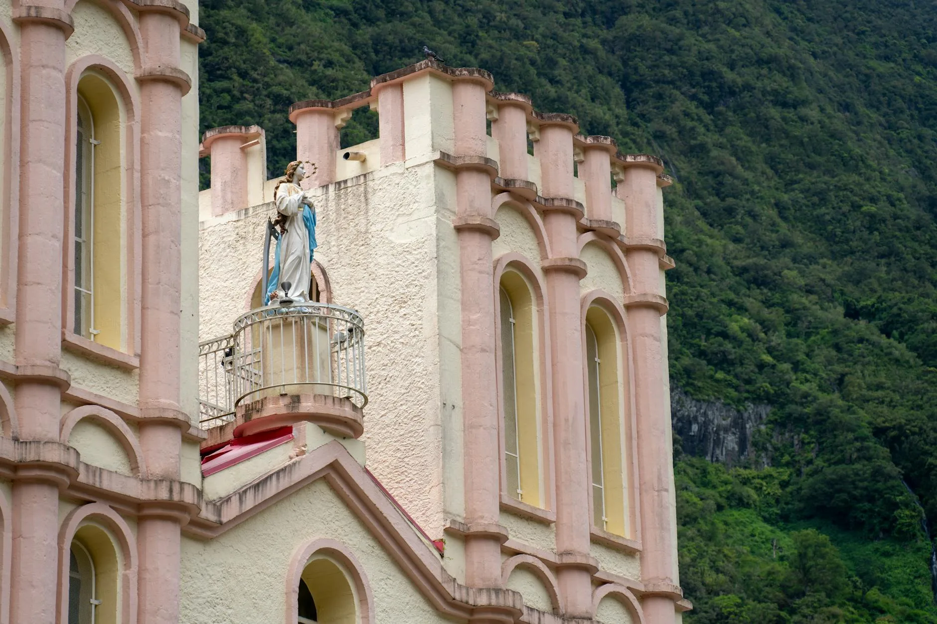 Hell-Bourg : le plus beau village créole de La Réunion